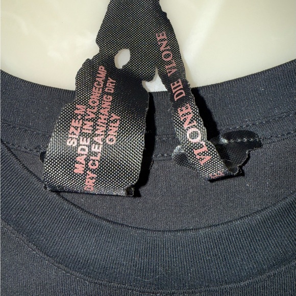 Vlone Black Graphic T-Shirt with White Design - Picture 4 of 4